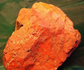 Edelsteen Remedie Jaspis, Rood   Inhoud 10 cc