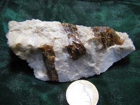 Toermalijn bruin (Draviet) in matrix