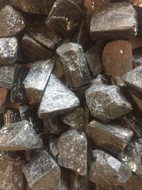 Zwarte Toermalijn ca 1000 gram