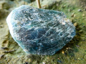 Apatiet blauw kristal