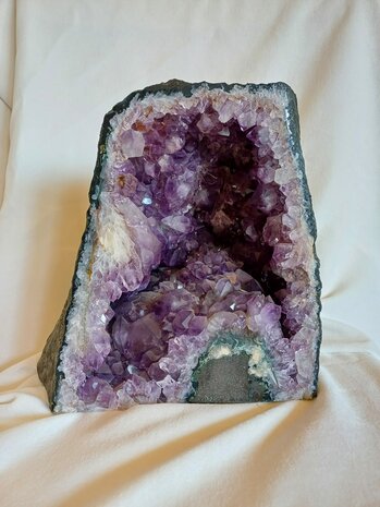 Amethist geode Brazilië 