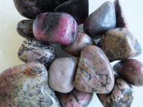 Trommelstenen Rhodoniet 50 gram